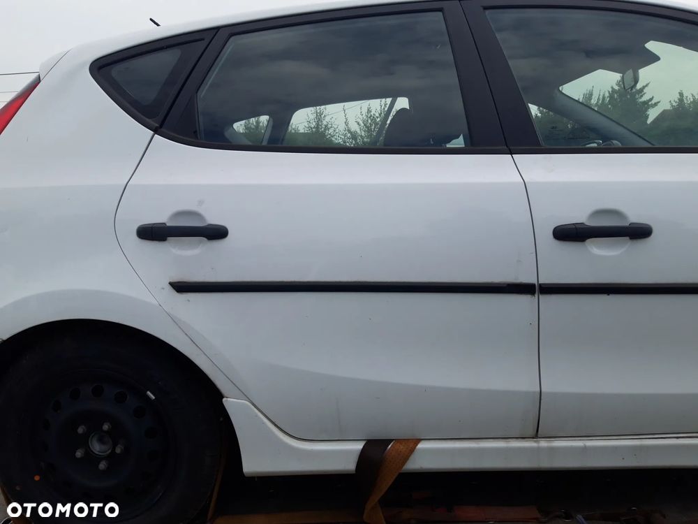 Hyundai i30 1.4 blue Classic - 13