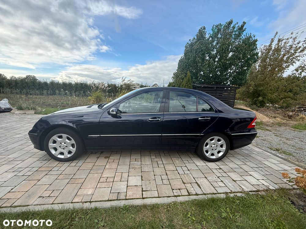 Mercedes-Benz Klasa C 200 T Kompressor Elegance - 6