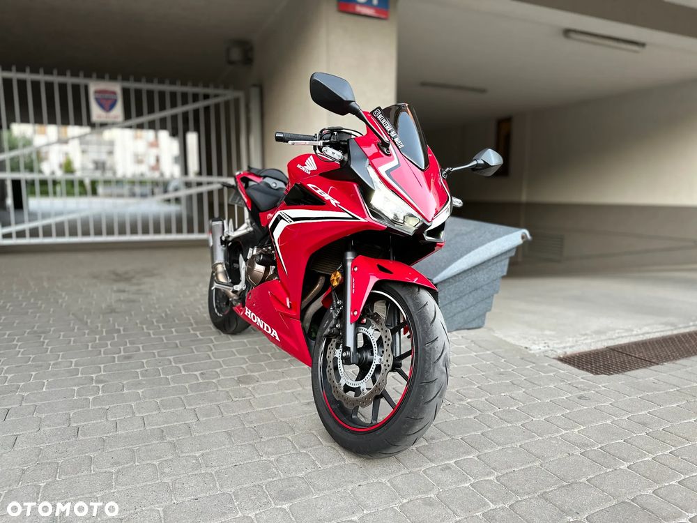 Honda CBR - 3