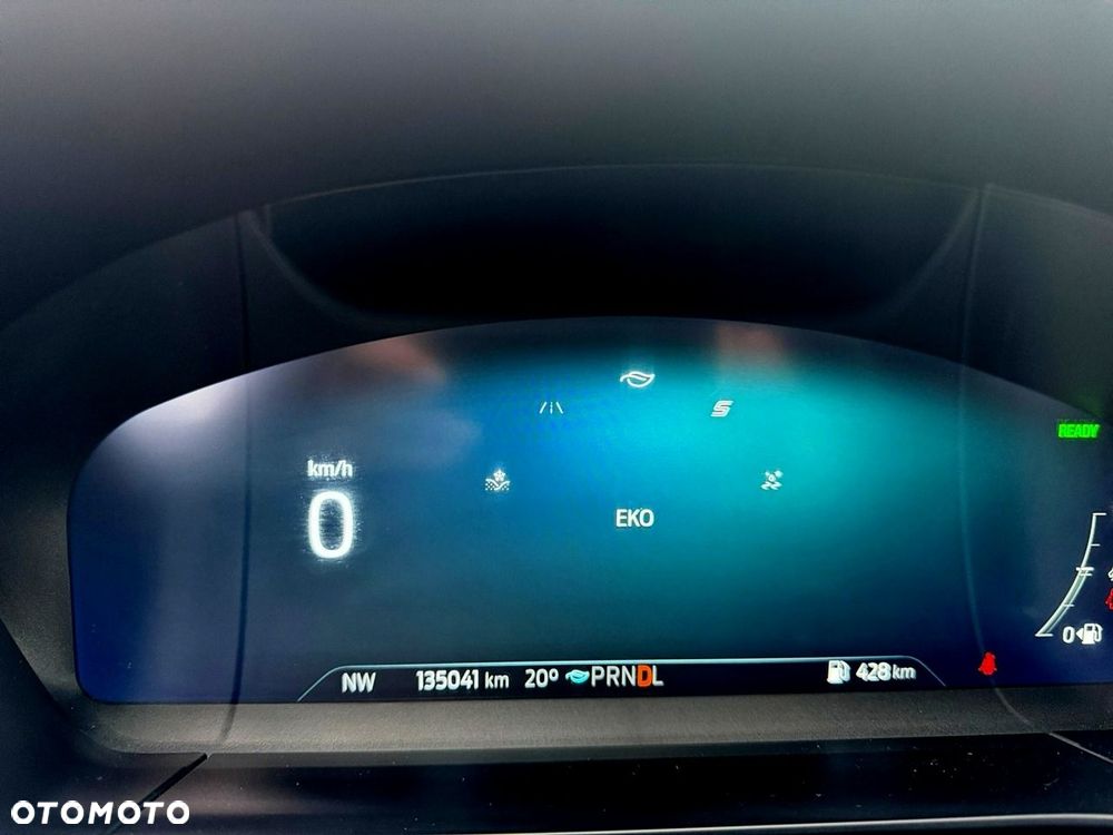 Ford Kuga - 38