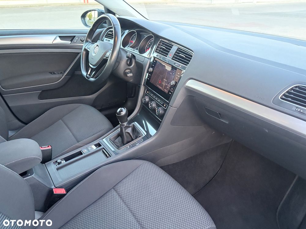 Volkswagen Golf 1.6 TDI (BlueMotion Technology) Trendline - 33