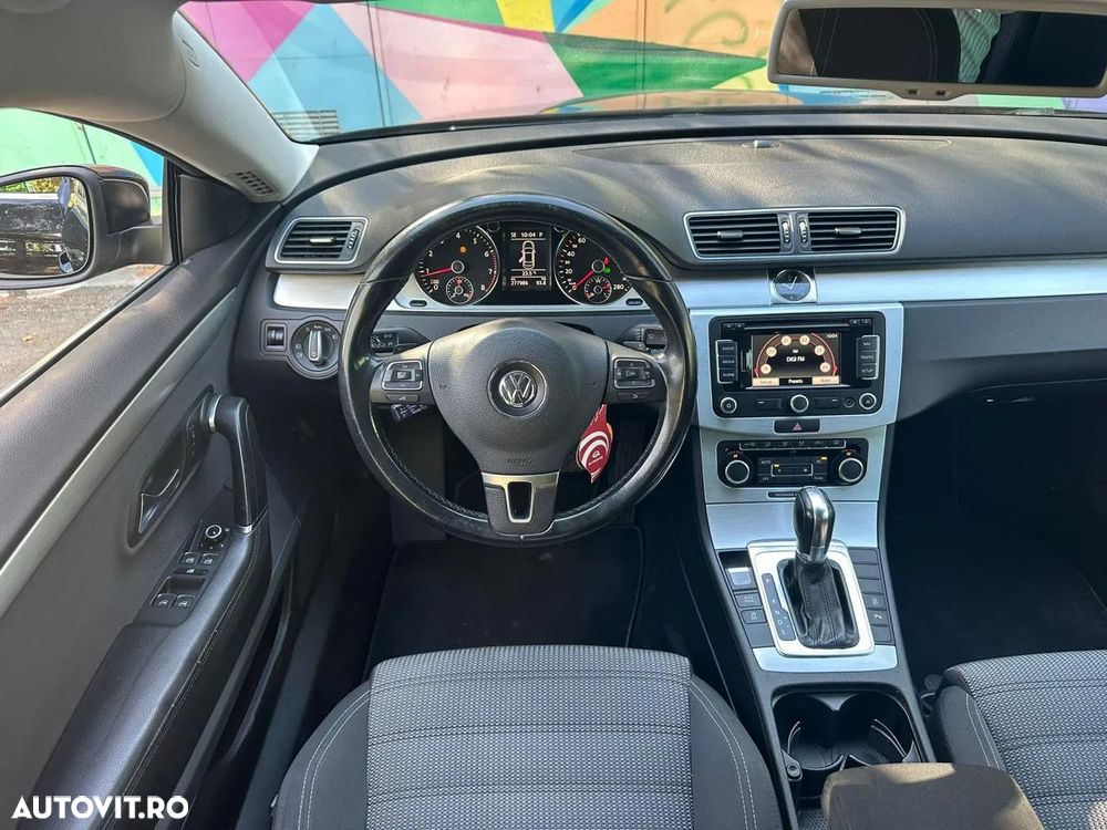 Volkswagen Passat - 15