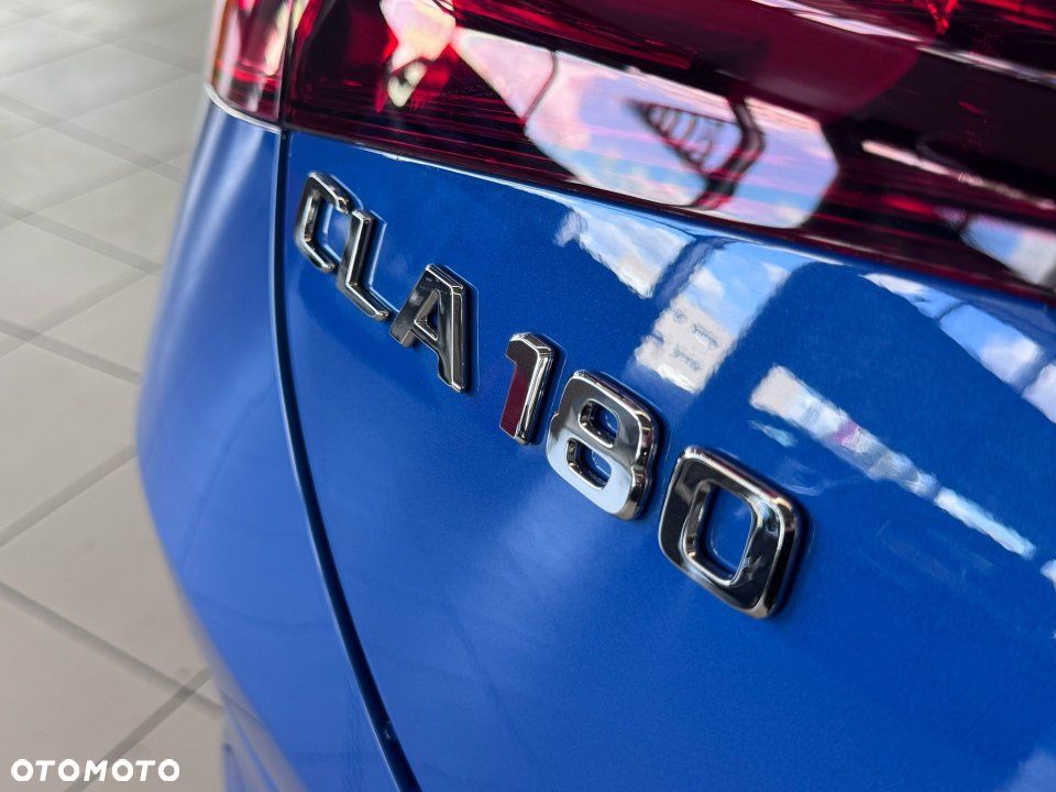 Mercedes-Benz CLA - 16