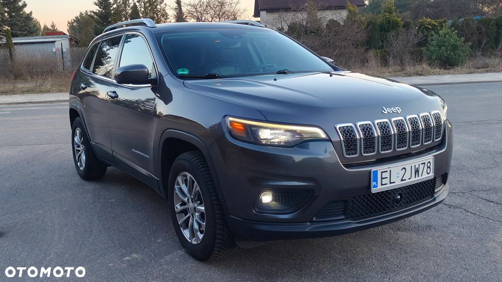 Jeep Cherokee - 4