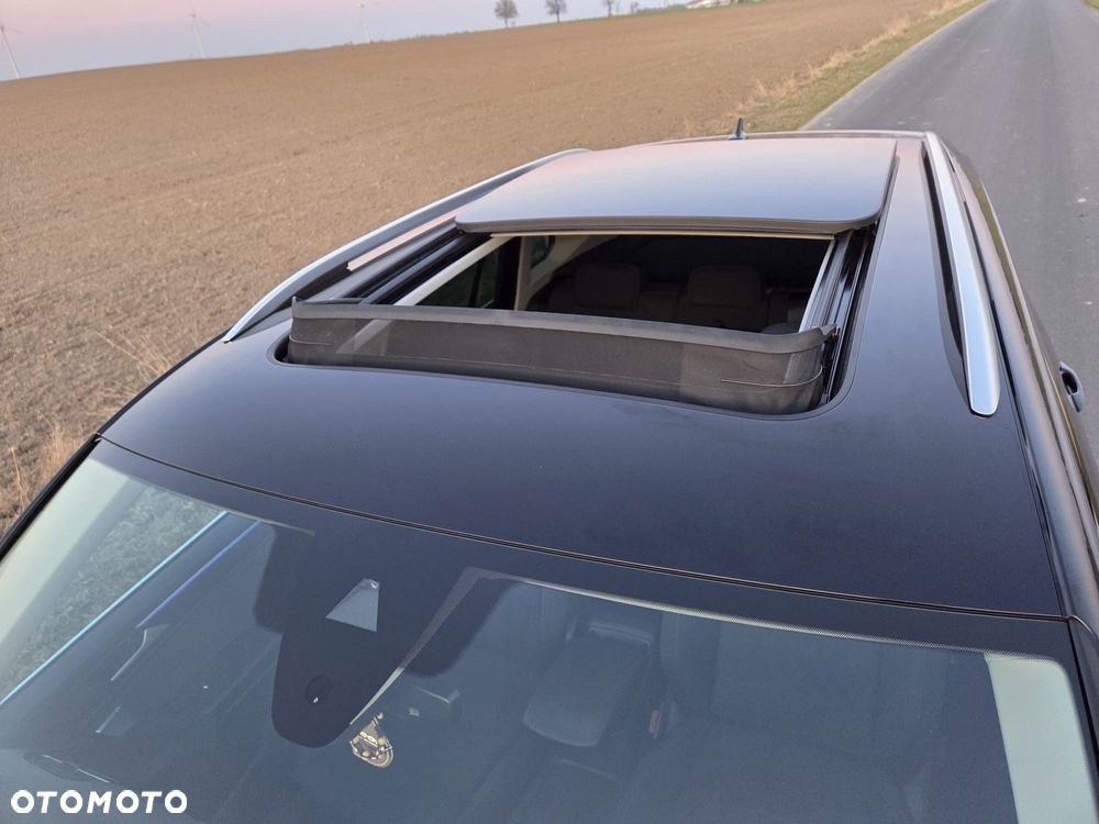 Volkswagen Tiguan - 24