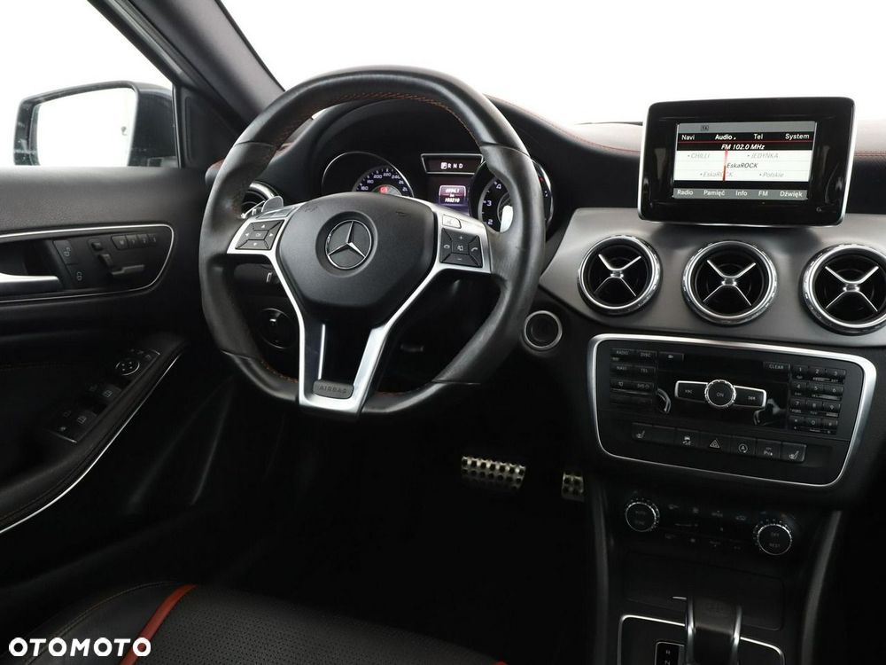 Mercedes-Benz GLA 45 AMG 4-Matic - 17