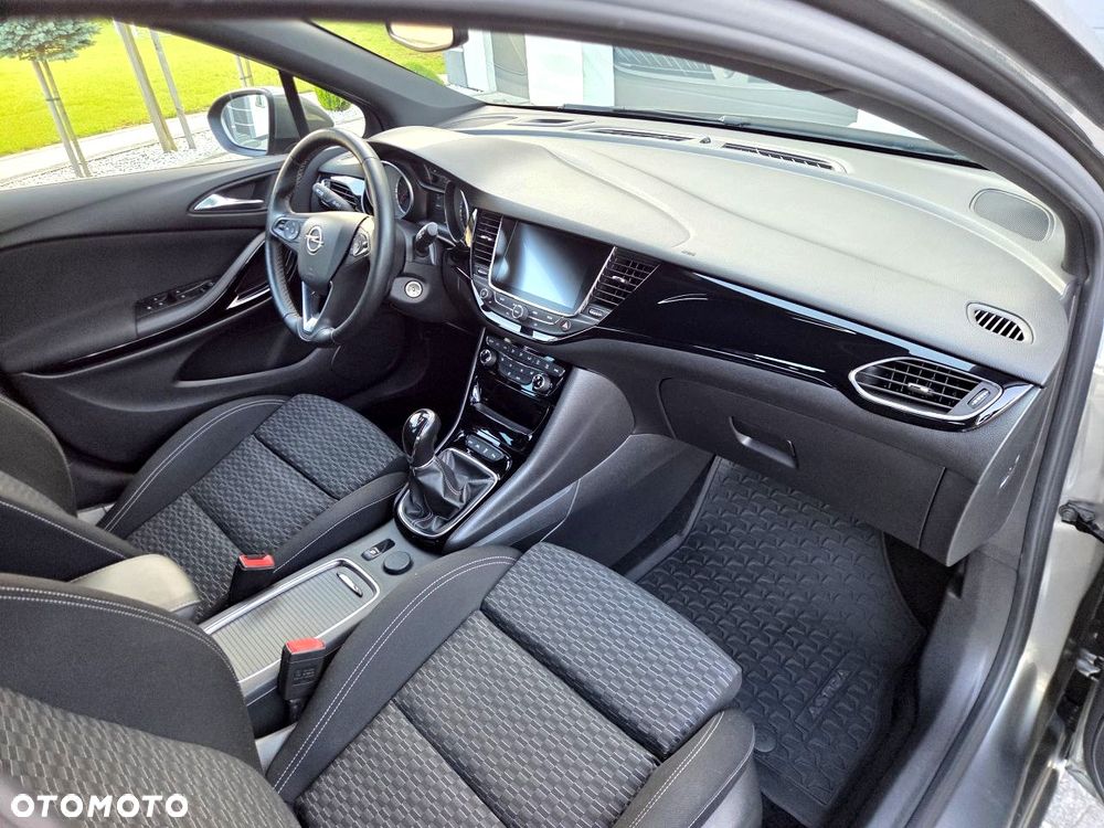 Opel Astra - 18