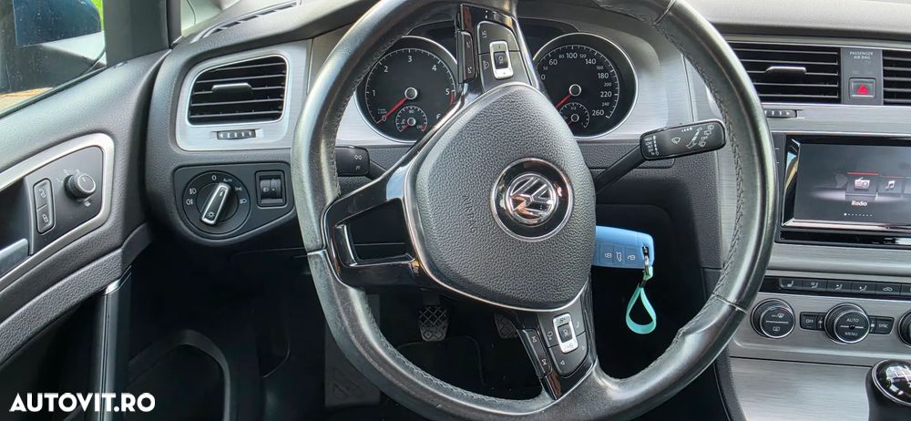 Volkswagen Golf 1.6 TDI DPF BMT Comfortline - 9