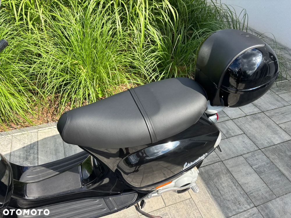 Piaggio Vespa - 11