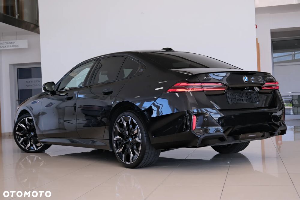 BMW Seria 5 520d xDrive mHEV M Sport - 14