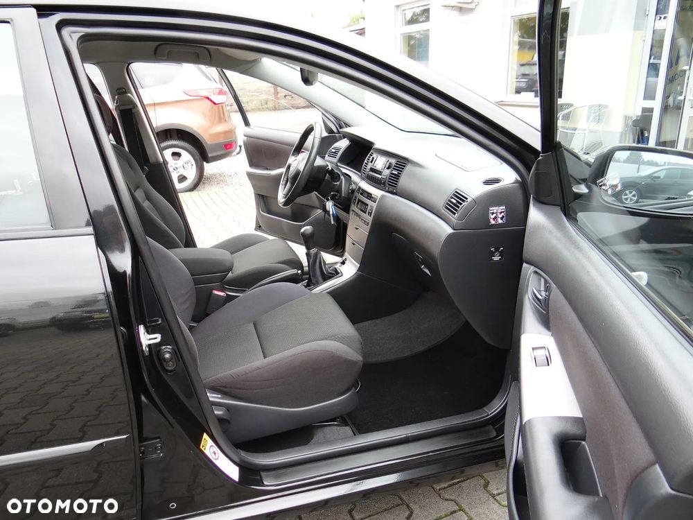 Toyota Corolla 1.4 VVT-i Sol - 33