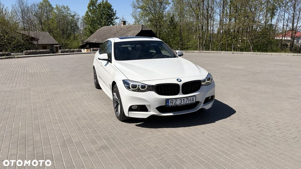 BMW 3GT 330i xDrive M Sport sport - 12