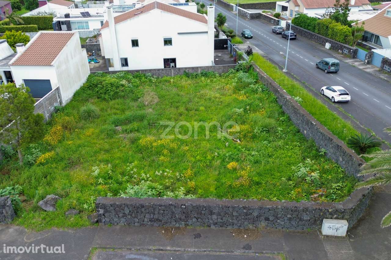 Lote com 350 m2 - Rua da Magnólia, Pico da Pedra. - Grande imagem: 5/15