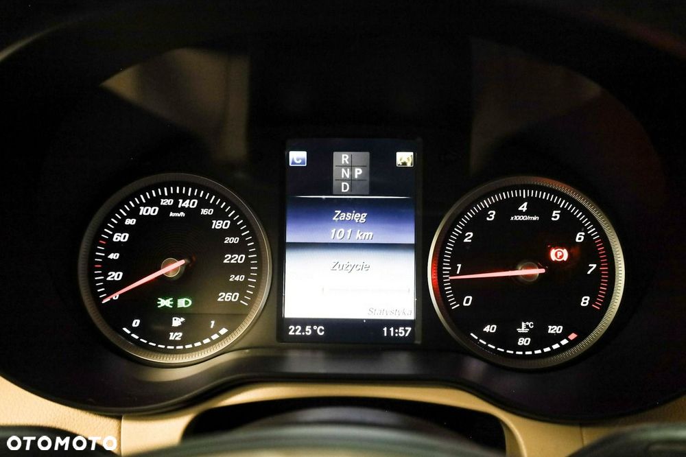 Mercedes-Benz GLC 250 4Matic 9G-TRONIC AMG Line - 18