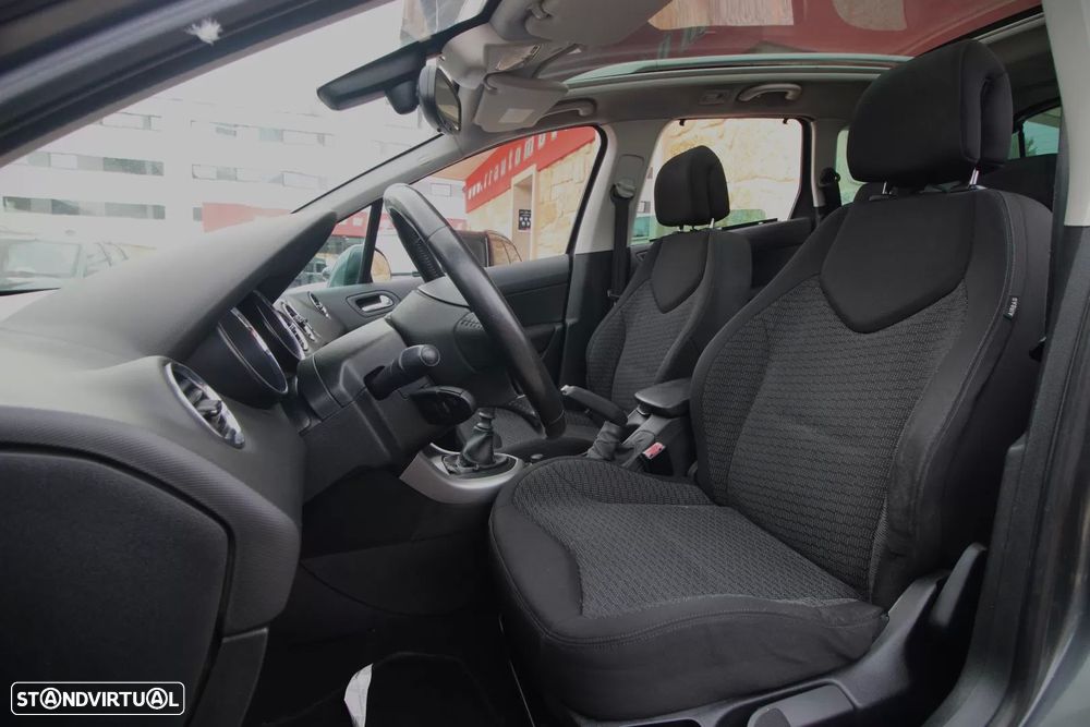 Peugeot 308 SW 1.6 HDi Premium CVM6 - 14