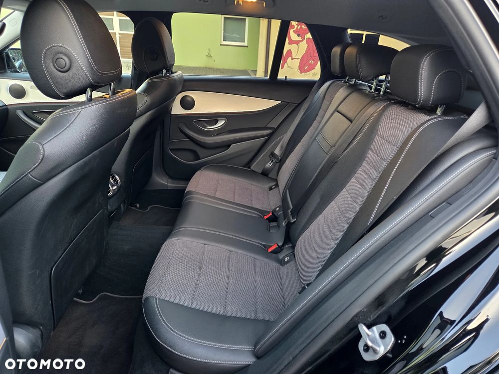 Mercedes-Benz Klasa E 220 d 9G-TRONIC AMG Line - 20