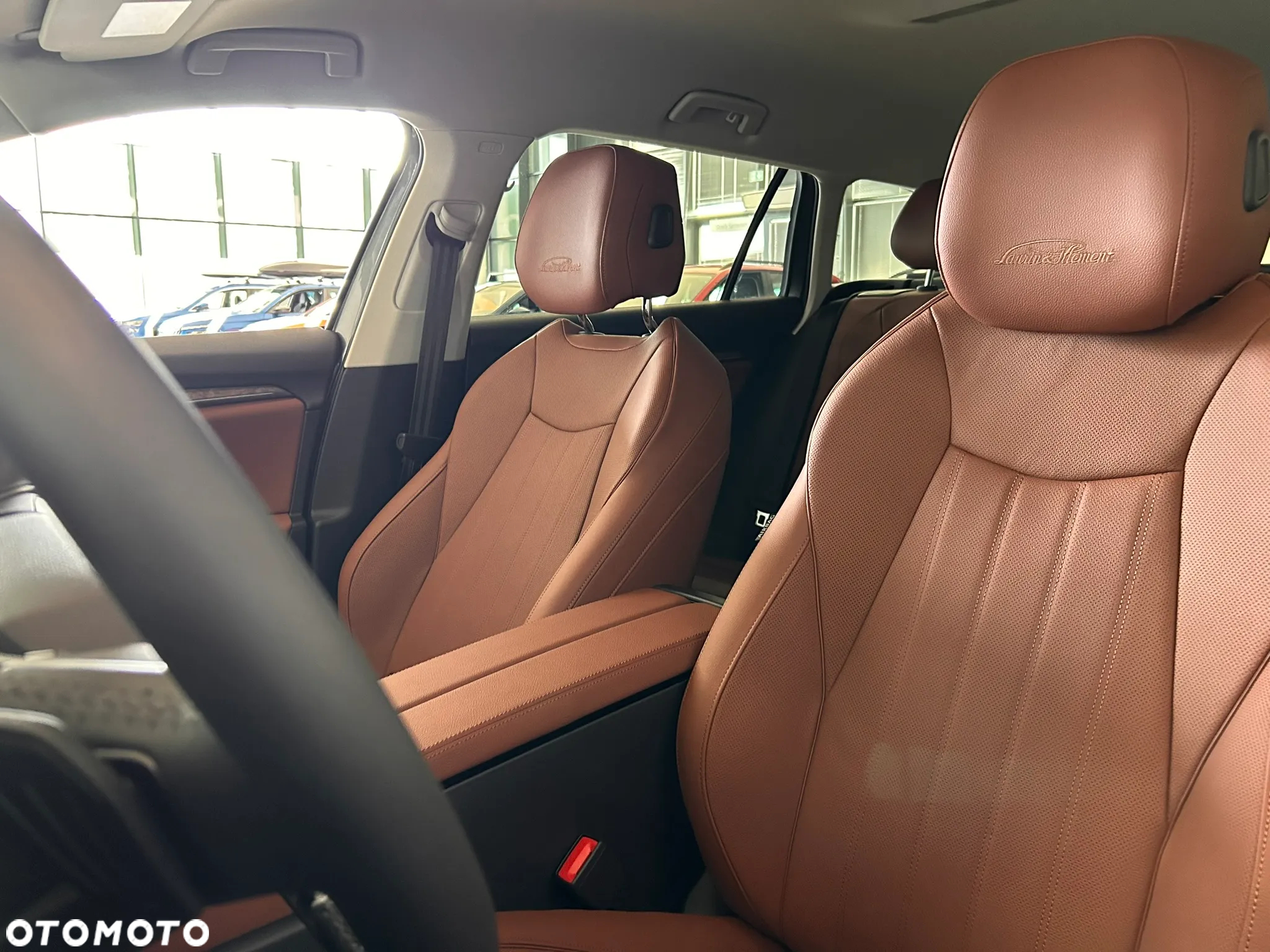 Skoda Superb 2.0 TDI SCR L&K DSG - 21