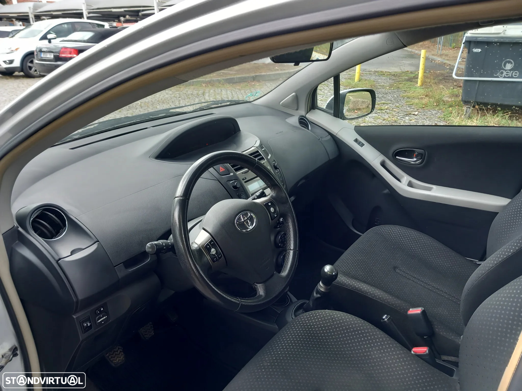 Toyota Yaris 1.0 VVT-i Comfort - 13