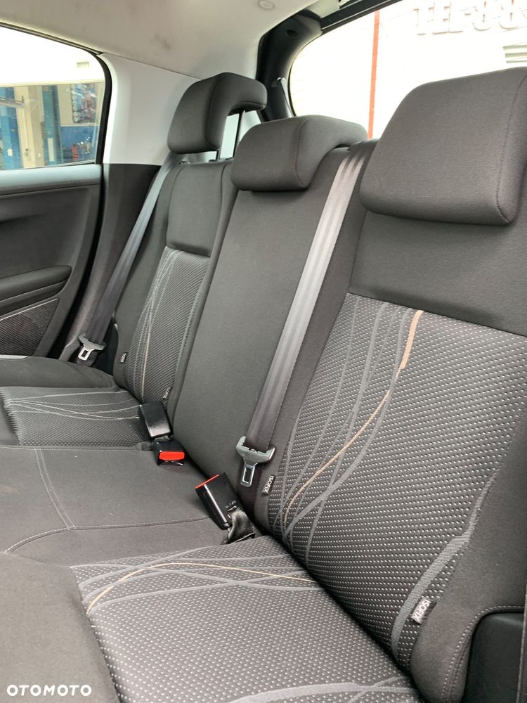 Peugeot 208 1.4 e-HDi Active STT - 17