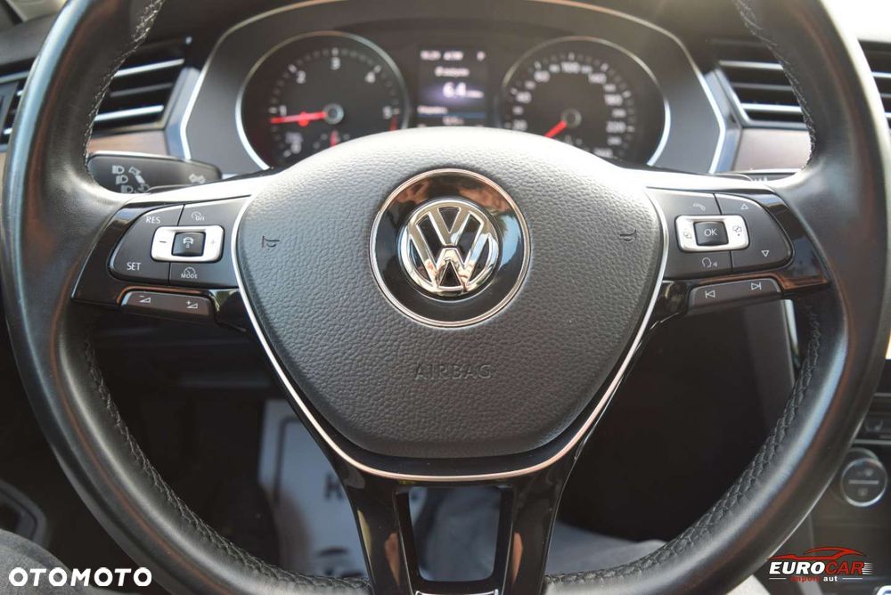 Volkswagen Passat 2.0 TDI BMT Highline DSG7 - 19