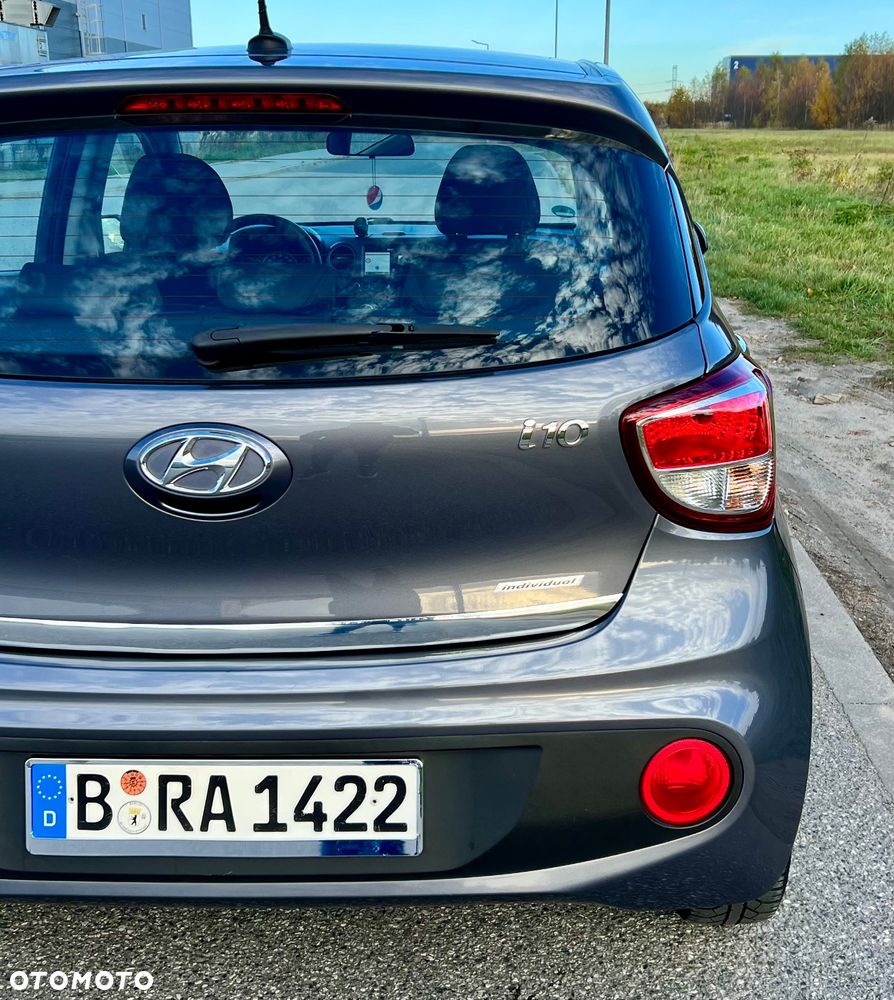 Hyundai i10 1.0 YES Silver - 36