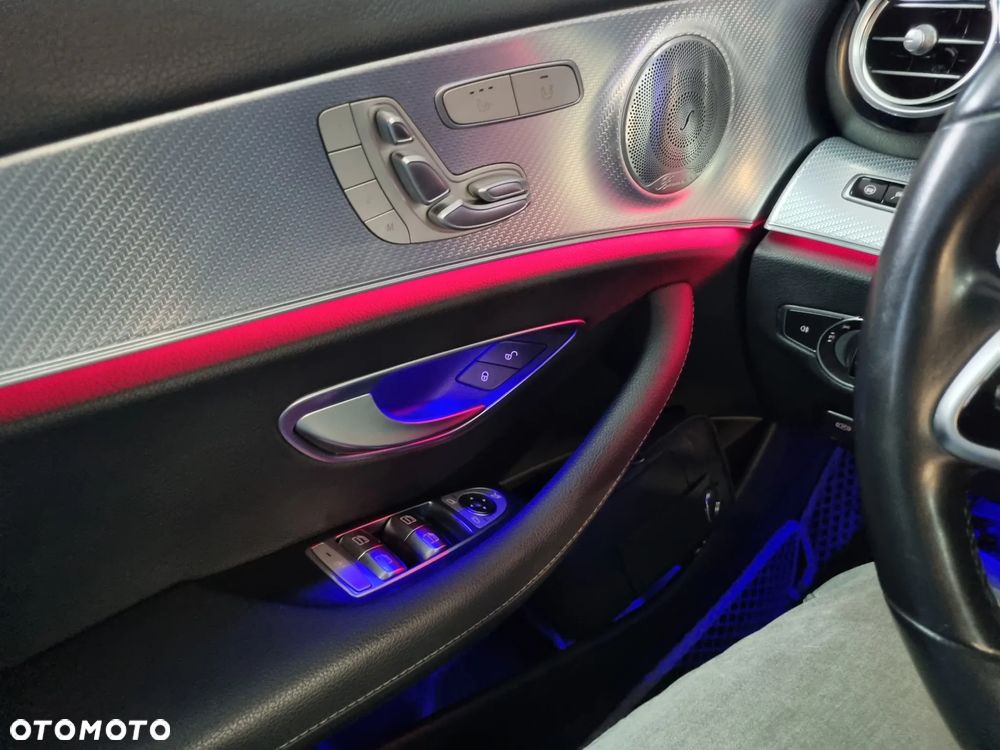 Mercedes-Benz Klasa E 220 d 4-Matic Business Edition 9G-TRONIC - 27