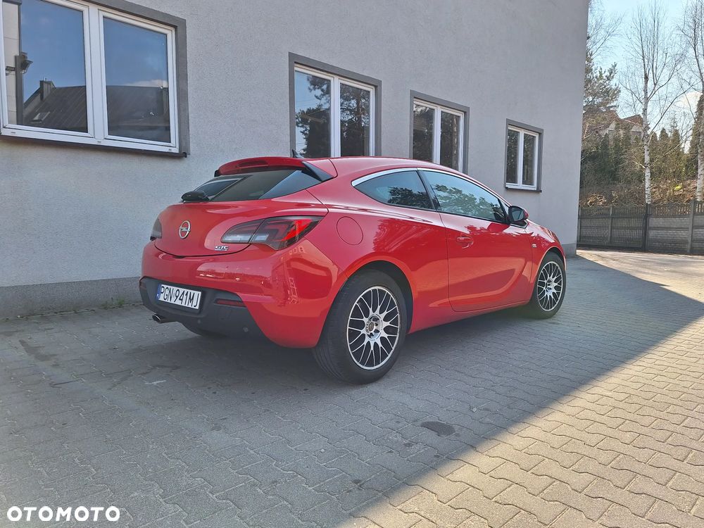 Opel Astra 2.0 CDTI ecoFLEX Start/Stop - 2