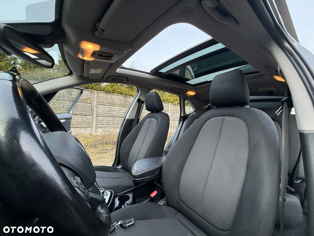 BMW Seria 2 218d Sport Line - 22