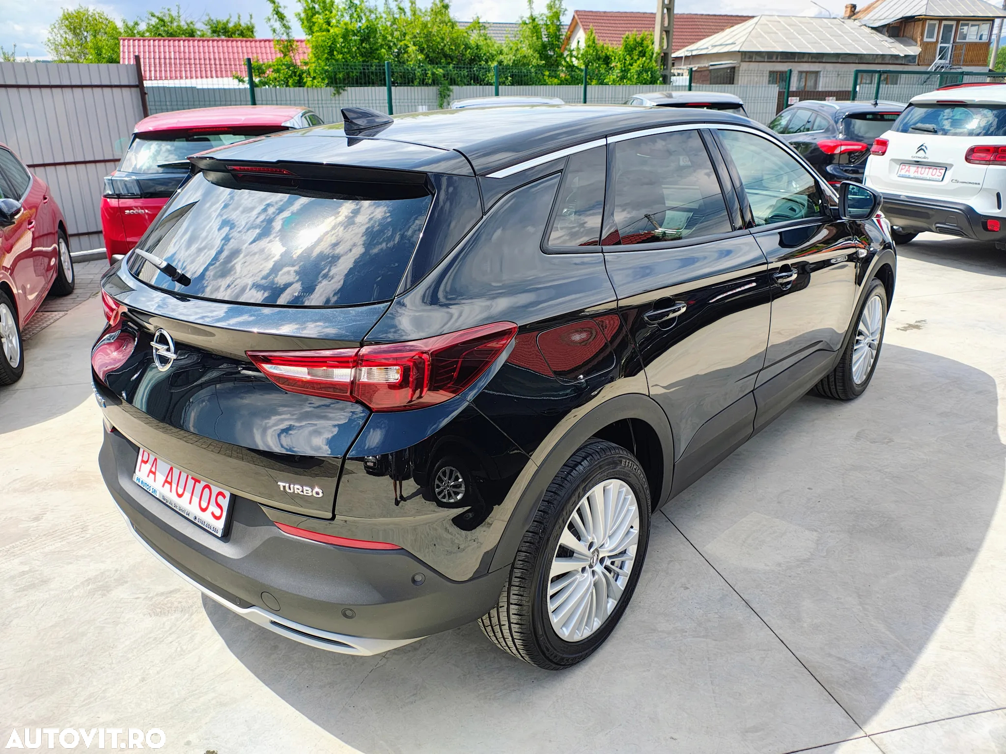 Opel Grandland X 1.2 Start/Stop Business Edition - 17