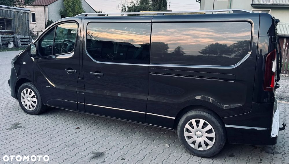 Opel Vivaro - 10