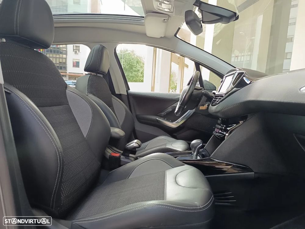 Peugeot 2008 1.2 PureTech Crossway EAT6 - 21