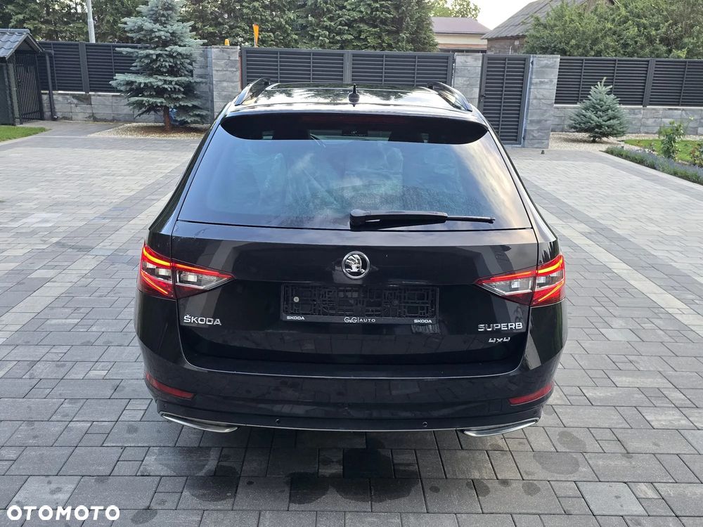 Skoda Superb 2.0 TDI 4x4 DSG Sportline - 8