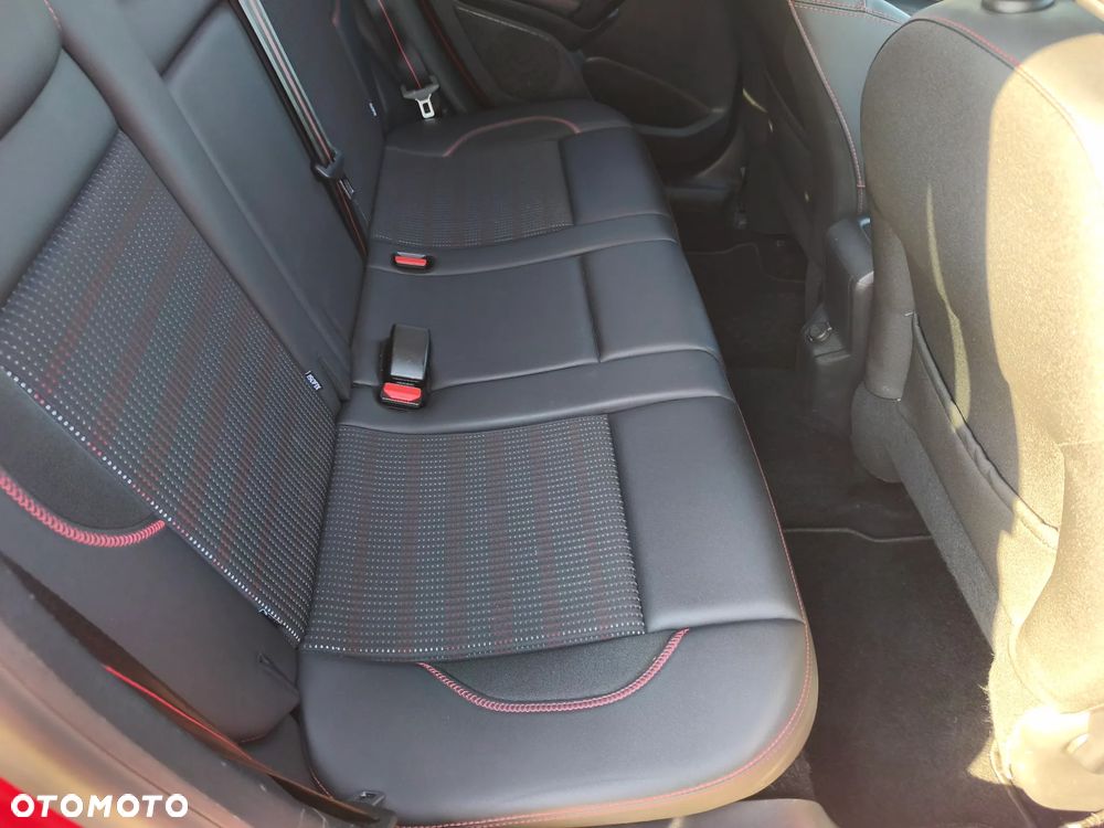 Peugeot 2008 PureTech 110 Stop&Start GT-Line Edition - 23