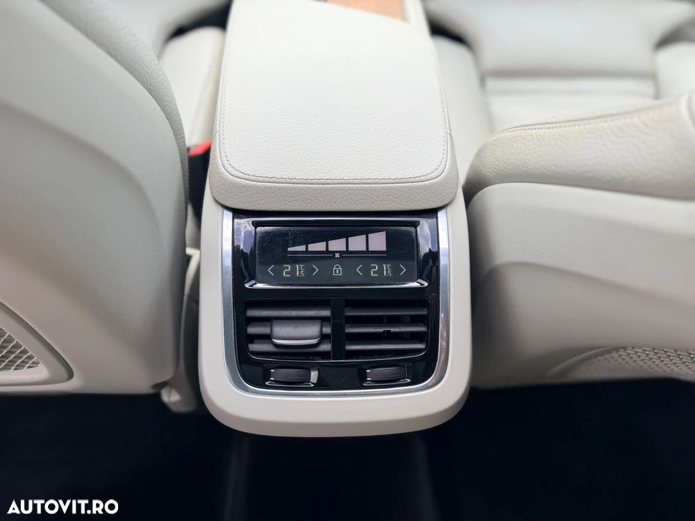 Volvo XC 90 B5 MHEV AWD 7 locuri Inscription - 18