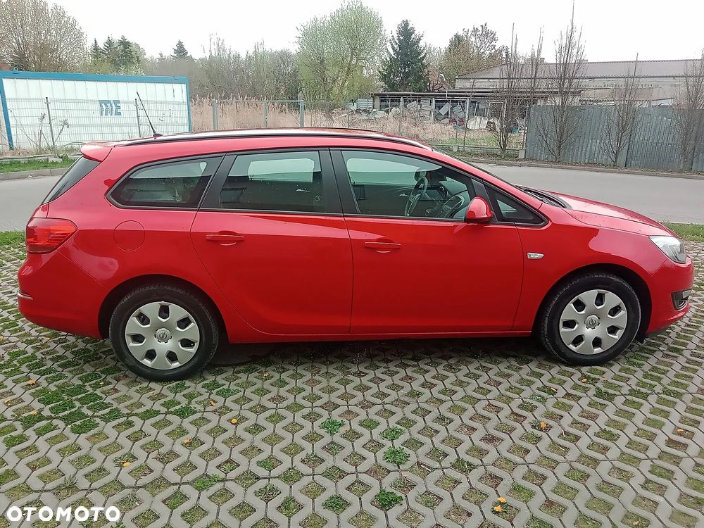 Opel Astra 1.6 Essentia - 4