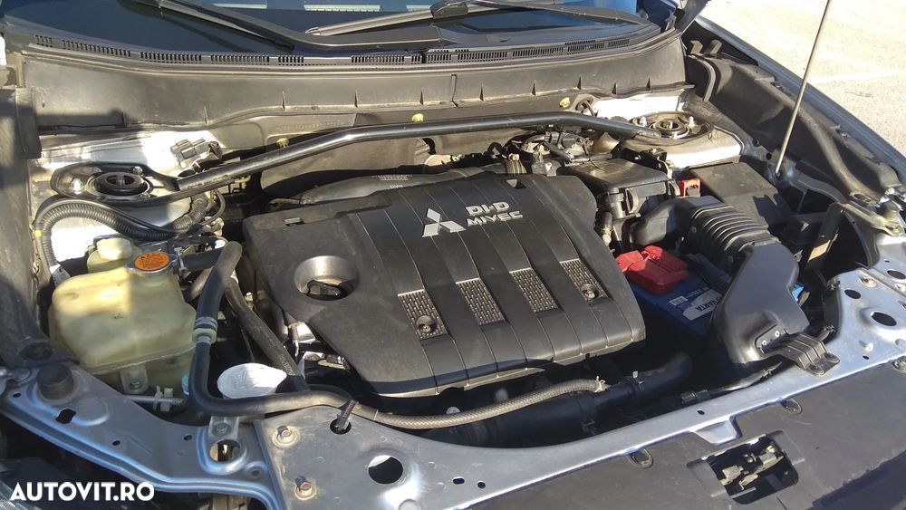 Mitsubishi Outlander 2.2 DI-D 4WD Invite+ A15 - 6