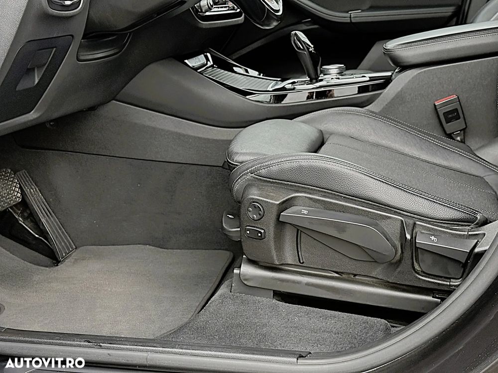 BMW X3 xDrive20d AT xLine - 16