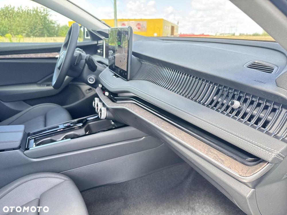 Skoda Superb 2.0 TSI 4x4 L&K DSG - 23