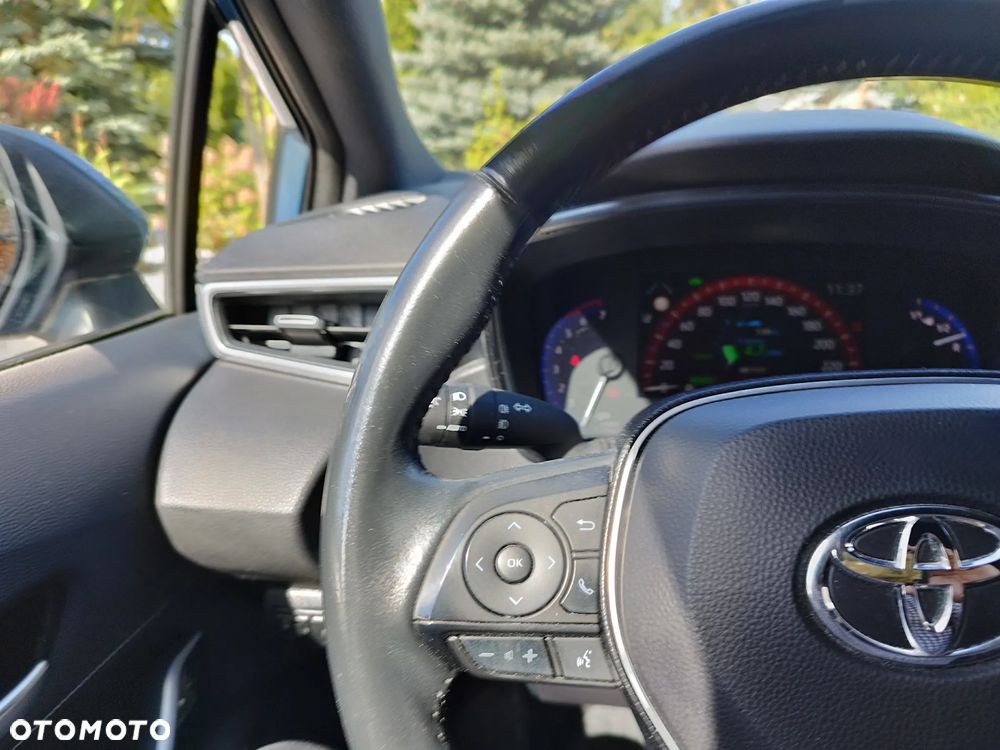 Toyota Corolla 1.8 Hybrid Executive - 36