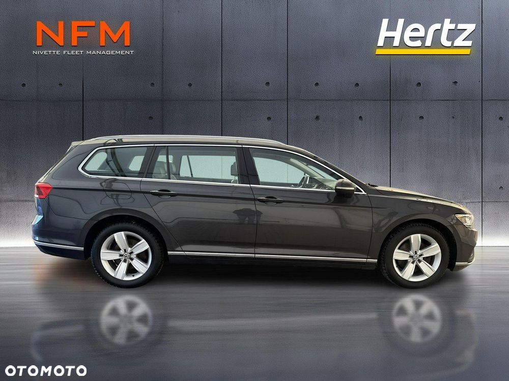 Volkswagen Passat - 8
