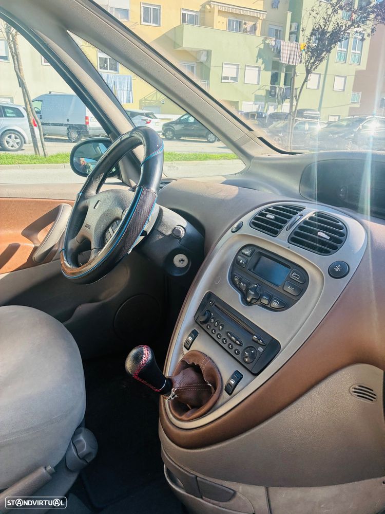 Citroën Xsara Picasso - 13