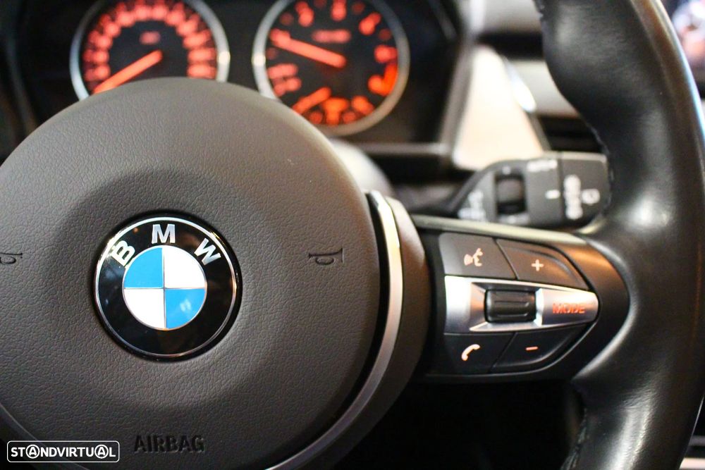 BMW 218 Active Tourer d Line Sport Auto - 24