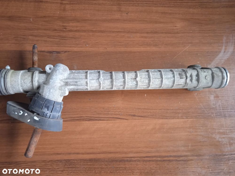 MAGLOWNICA	Opel Corsa C	26082855 - 5