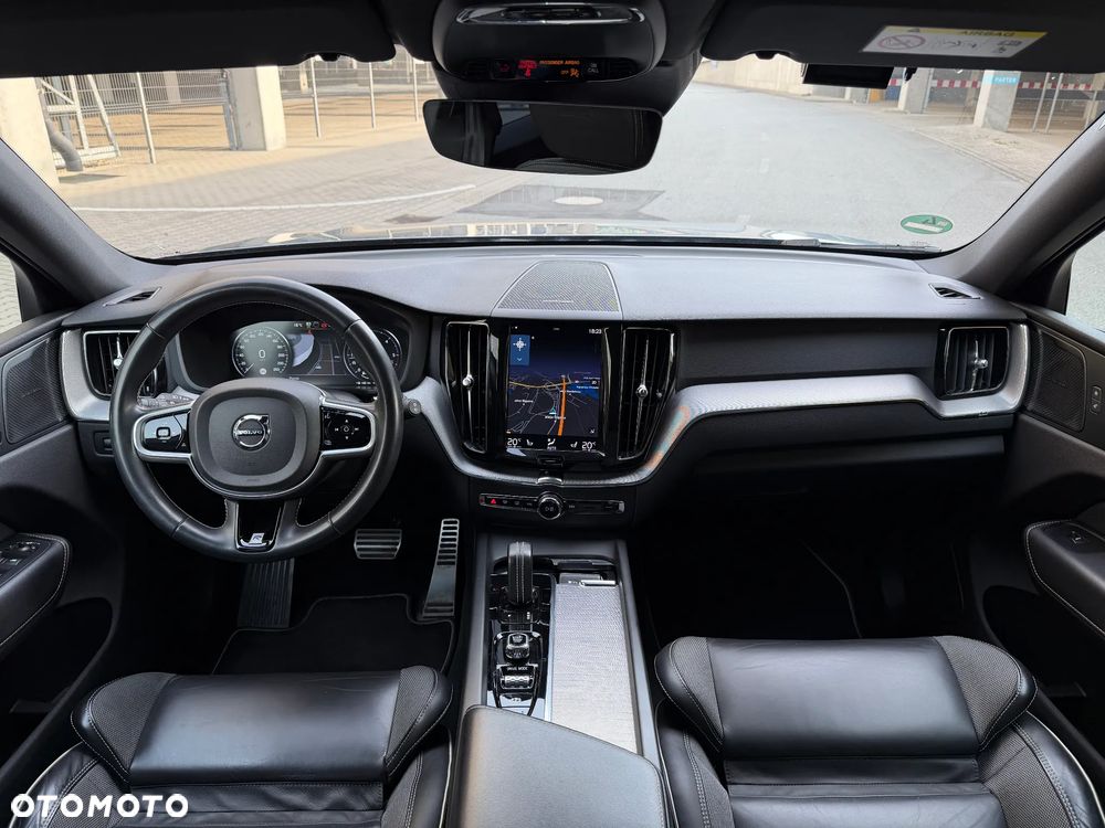 Volvo XC 60 B4 D AWD R-Design - 19