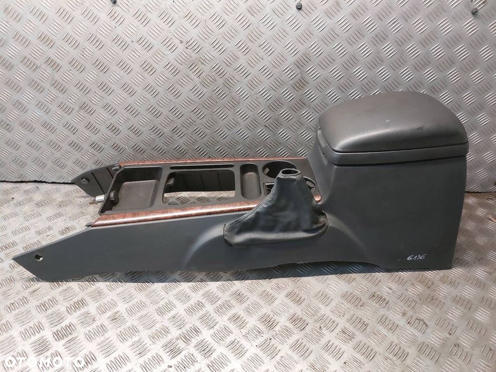 TUNEL ŚRODKOWY PODŁOKIETNIK KIA SORENTO I 84610-3E000 - 1