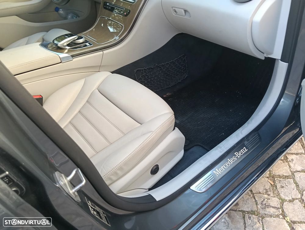 Mercedes-Benz C 300 h Exclusive - 9