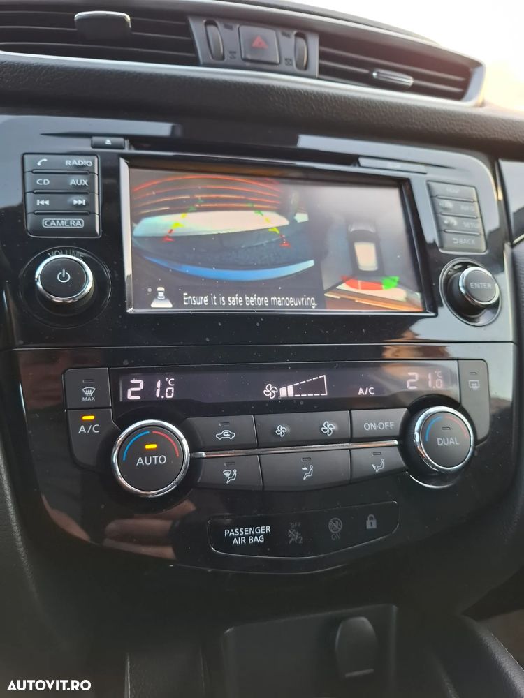 Nissan Qashqai 1.6 DCI N-Connecta - 7