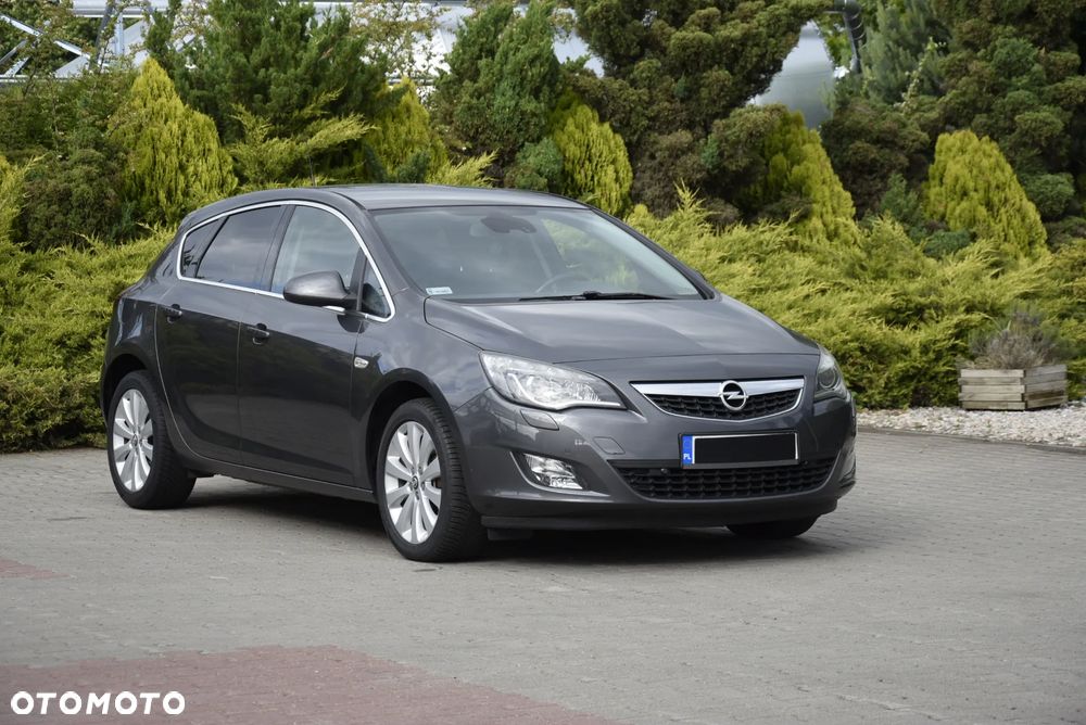 Opel Astra 1.6 Enjoy EU6 - 17