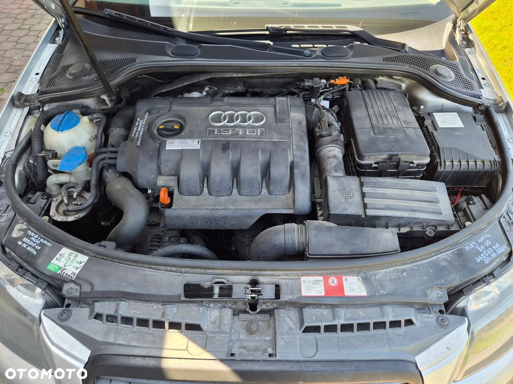 Audi A3 Sportback 1.9 TDI Ambiente - 5