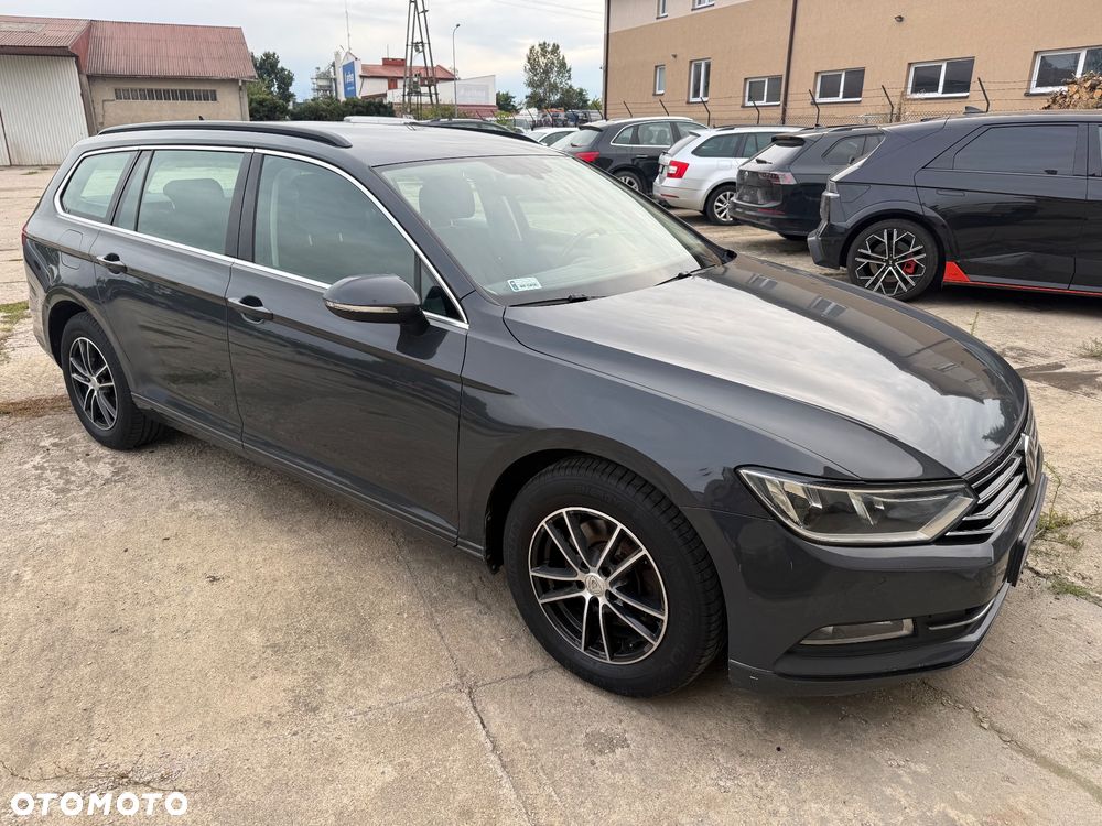 Volkswagen Passat 1.6 TDI (BlueMotion Technology) Comfortline - 14